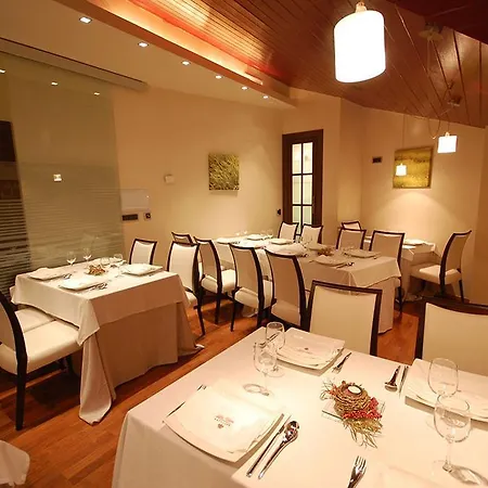 Usias Hotel Dos Torres