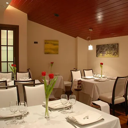 Usias Hotel Dos Torres