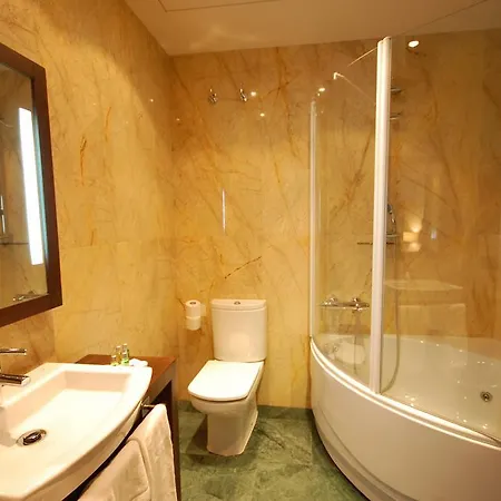 Hotel Usias 3*